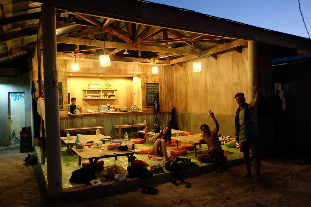 Malapascua Budget Inn Mbi Dive Center Dış mekan fotoğraf